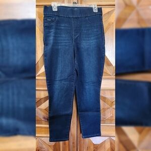 Nine West Pull on Jeans